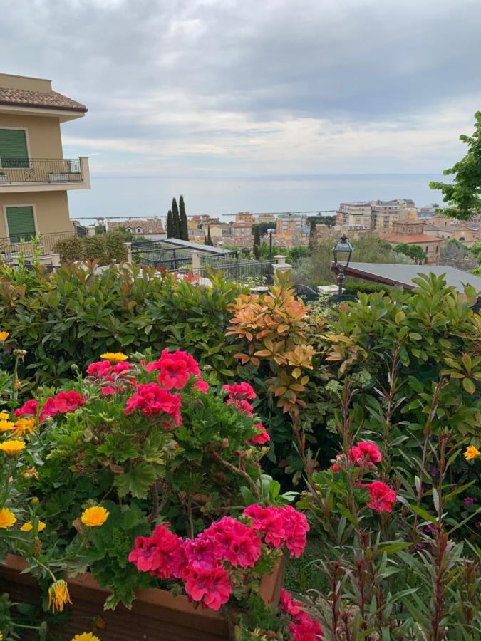 Casa Di Mary Daire Grottammare Dış mekan fotoğraf
